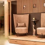 Haus Aktiv Bed & Breakfast 3*