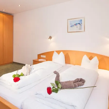 Haus Aktiv Bed & Breakfast 3*