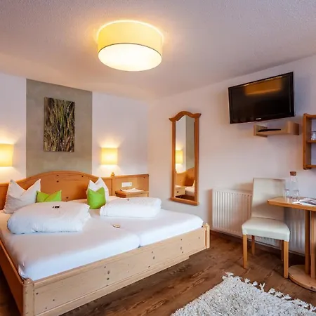 Haus Aktiv Bed and breakfast 3*